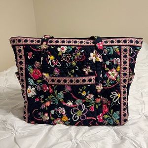 Vera Bradley XL Get Carried Away Tote in Retired Breast Cancer Pattern: Ribbons